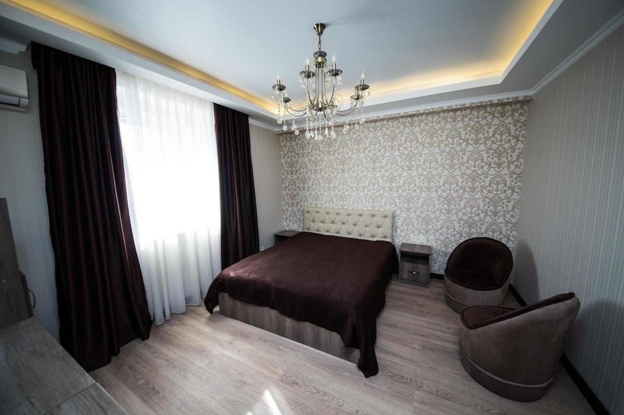 De'Mar Hotel Bisjkek Eksteriør bilde