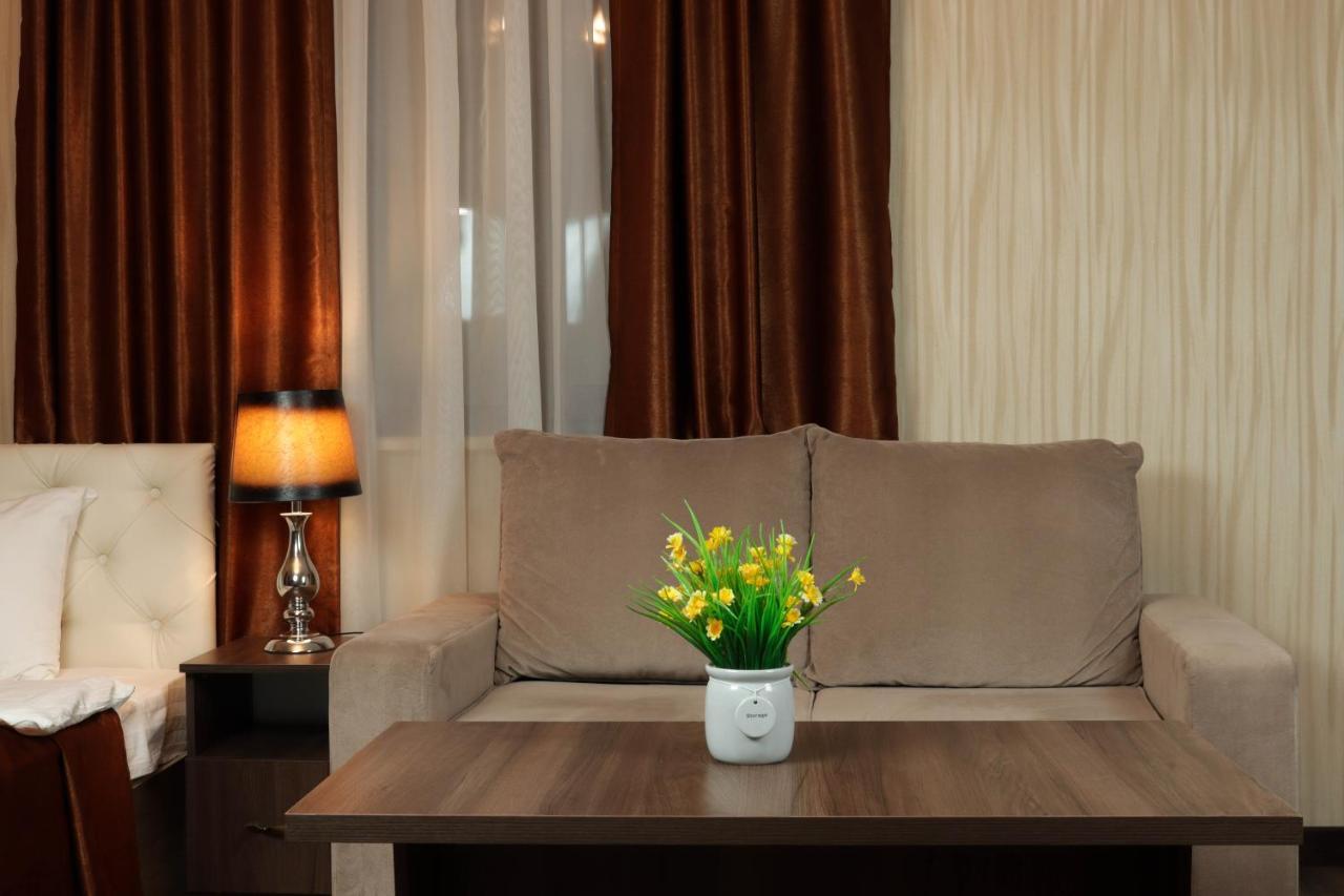 De'Mar Hotel Bisjkek Eksteriør bilde